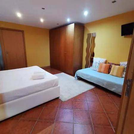 Casa Do Ribeiro Feriehus *
